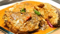 Todays menu: Gulai kepala ikan jenahar, tulis akun emmy_gho. Wah daging ikannya yang gendut terlihat sangat menggoda. Foto: Instagram