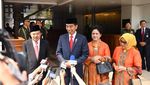 Foto: Tawa Jokowi, SBY, dan Bu Ani di Ruang Rawat RSPAD