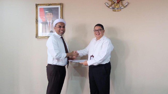 Ngabalin Jadi Komisaris AP I, Ini Fakta-faktanya