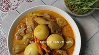 Ini dia gulai berbahan minimalis yang tak kalah lezat dibanding gulai lainnya. Gulai telur rebus plus kol! Rasa telur rebus makin enak karena gurihnya santan. Foto: Instagram bunga_a25