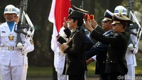 Sebelumnya, mereka menempuh pendidikan di Akademi Militer (Akmil), Akademi AU, Akademi AL dan Akpol.