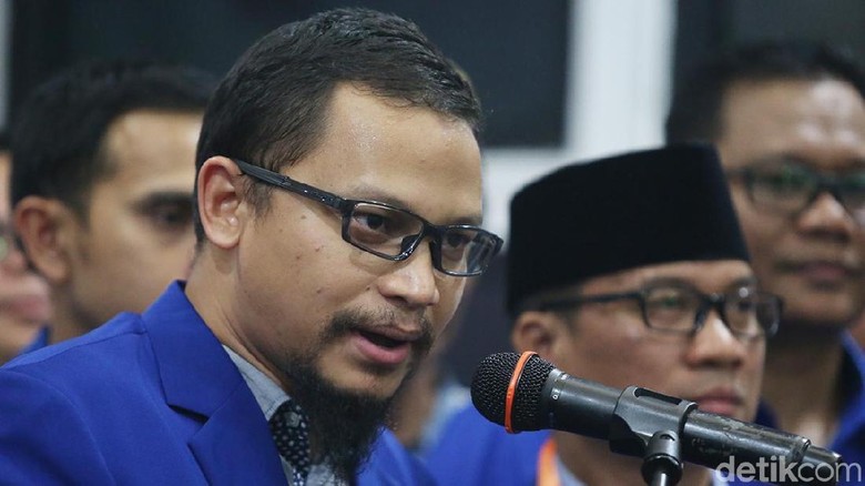 PAN Dorong Zulkifli Hasan Jadi Ketua Tim Sukses Prabowo-Sandiaga PAN Dorong Zulkifli Hasan Jadi Ketua Tim Sukses Prabowo-Sandiaga