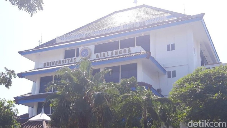 Dear Mahasiswa Baru, Yuk Intip Biaya Hidup Kuliah di Surabaya Dear Mahasiswa Baru, Yuk Intip Biaya Hidup Kuliah di Surabaya