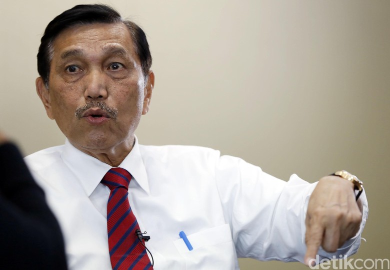 Luhut Kritik Keras Purnawirawan yang Bohong soal Angka Kemiskinan Luhut Kritik Keras Purnawirawan yang Bohong soal Angka Kemiskinan