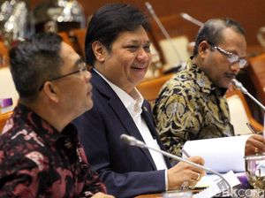 Airlangga Gantikan Rini Rapat dengan Komisi VI, Ini Hasilnya