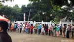 Ibu-ibu Antre Beli Telur Murah Rp 19.500/Kg, Borong Nih Bu