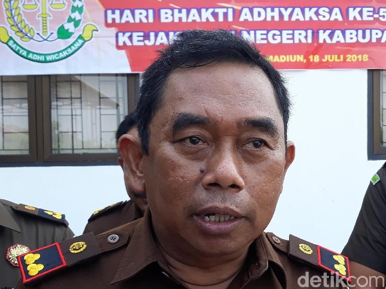 Dua Pejabat Dinas LH Kabupaten Madiun Dijadikan Tersangka Dua Pejabat Dinas LH Kabupaten Madiun Dijadikan Tersangka
