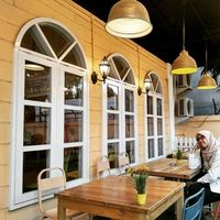 Kekinian! 5 Kafe Ini Bisa Jadi Tempat Nongkrong yang 