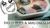 Siapa yang tak senang menemukan kemasan es krim di kulkas tapi pas dibuka isinya cabe. Hayoo ibunya siapa ini yang suka menyimpan cabai dalam kemasan es krim? Foto: Istimewa