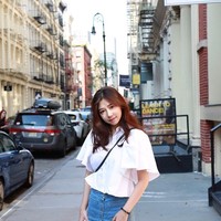 Meskipun sangat suka makan, Cindy mampu mempertahankan tubuhnya agar tetap langsing. Foto: Instagram