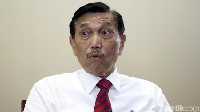 Luhut Balas Kritik Zulkifli Hasan soal Utang