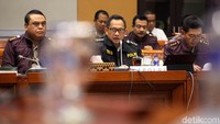 Salah satu agenda yang dibahas dalam rapat ialah soal kesiapan Polri menghadapi penyelenggaraan Asian Games 2018.