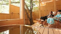 Selain kuil perjodohan di dalam onsen, Shosenkaku juga memiliki pemandangan indah di sekeliling pemandiannya dan kamar. (shyosenkaku.co.jp)