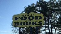 Si pemiliknya ternyata membagikan buku gratis kepada pengunjung yang makan di restorannya. Boredpanda/Istimewa.
