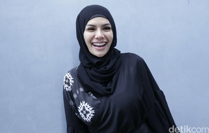 Seloroh Nikita, Siap Didekati Raja Arab usai Kisahnya dengan Dipo