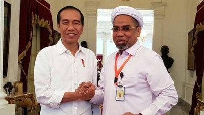 Perjalanan Ngabalin Masuk Istana hingga Jadi Komisaris AP I