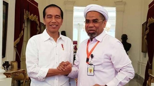 Perjalanan Ngabalin Masuk Istana hingga Jadi Komisaris AP I