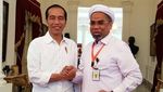 Perjalanan Ngabalin Masuk Istana hingga Jadi Komisaris AP I Perjalanan Ngabalin Masuk Istana hingga Jadi Komisaris AP I