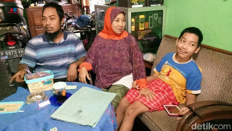 Meski Difabel, Ayah Cerita Saif Mahir Operasikan Komputer Meski Difabel, Ayah Cerita Saif Mahir Operasikan Komputer