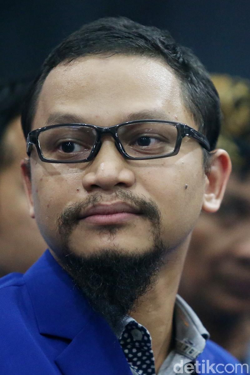 Hanafi Rais