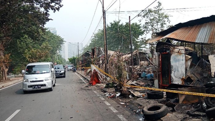 Kondisi Terakhir Lapak Pedagang di Kelapa Gading yang Tebakar