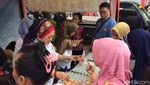 Ibu-ibu Antre Beli Telur Murah Rp 19.500/Kg, Borong Nih Bu