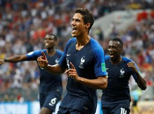Kalau Dibandingkan Modric, Varane Lebih Pantas Terima Ballon dOr
