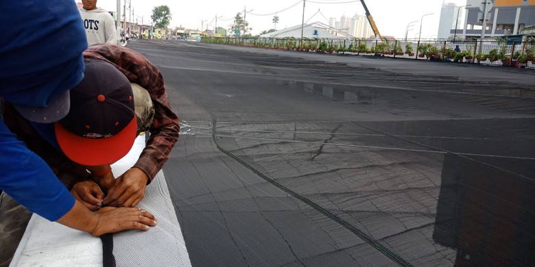 Buruk Rupa Kali Jakarta, Waring Digelar Buruk Rupa Kali Jakarta, Waring Digelar