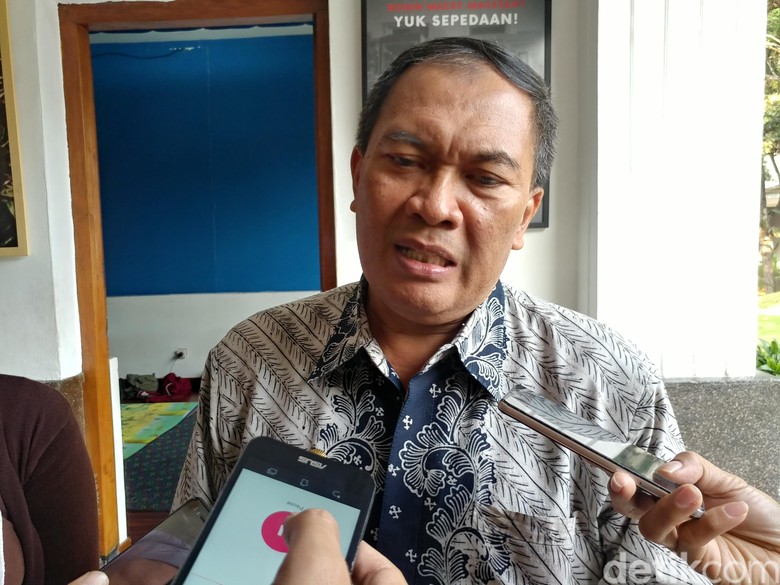 Apa Solusi Pemkot Bandung soal Rumah Pak Eko Terblokade? Apa Solusi Pemkot Bandung soal Rumah Pak Eko Terblokade?