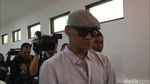 Gaya Kece Tio Pakusadewo saat Hadiri Sidang