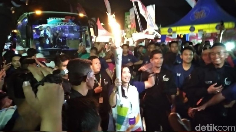 Dari Blitar, Obor Asian Games Bermalam di Malang, Lanjut ke Bromo Dari Blitar, Obor Asian Games Bermalam di Malang, Lanjut ke Bromo