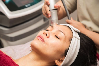 Ikuti 4 Cara Ini untuk Membuat Pipi Lebih Tirus