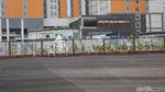 Ini Dia Kali Item Dekat Wisma Atlet yang Ditutupi Waring