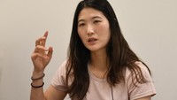 Pengakuan mengejutkan disampaikan seorang mantan petenis Korea Selatan (Korsel), Kim Eun-hee. Untuk pertama kalinya, perempuan itu berbicara kepada media internasional dan membeberkan pemerkosaan dan pemukulan yang dilakukan pelatihnya selama dua tahun. Foto: AFP