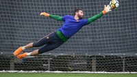 Baru-baru ini, dia dinobatkan sebagai kiper termahal di dunia, Alisson Becker mengalahkan rekor Gianluigi Buffon dengan nilai transfer 62,5 juta euro atau Rp 1,054 triliun setelah bergabung dengan Liverpool. (Foto: Instagram/alissonbecker)