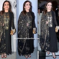 Nita Ambani tampil glamour saat menghadiri acara amal amfAR India Gala. Nita yang masuk dalam daftar bos wanita paling berpengaruh di dunia versi Forbes itu melengkapi penampilannya dengan clutch emas dari Bottega Veneta. Foto: Viral Bhayani, Highheelconfidential