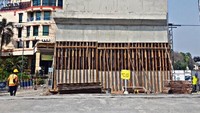 Biaya pembangunan sebesar Rp 43,05 miliar. FO Manahan akan memperlancar arus kendaraan dari Jalan Adi Sucipto dan Jalan MT. Haryono ke arah Jalan Dr. Moewardi dan sebaliknya. Pool/Kementerian PUPR.