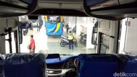 Sedangkan pada tahun ini sudah ada sekitar 15 unit bus yang diekspor menuju Fiji.