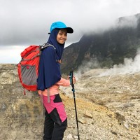 Puncak Jaya Wijaya ini juga menjadi salah satu dari tujuh puncak tertinggi di dunia. Tentu saja hal ini menjadi prestasi besar untuk Khansa yang saat itu masih berusia 11 tahun. Foto: Instagram/Khansa_summiters