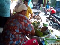 Sedep Mantep! Bayar Rp 5.000 Bisa Sarapan Nasi Pager Khas Gobong 