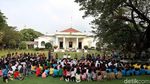 Suasana Hangat saat Jokowi Ajak Anak-anak Bermain di Istana