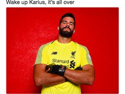 Meme Kejam Karius Dilengserkan Alisson