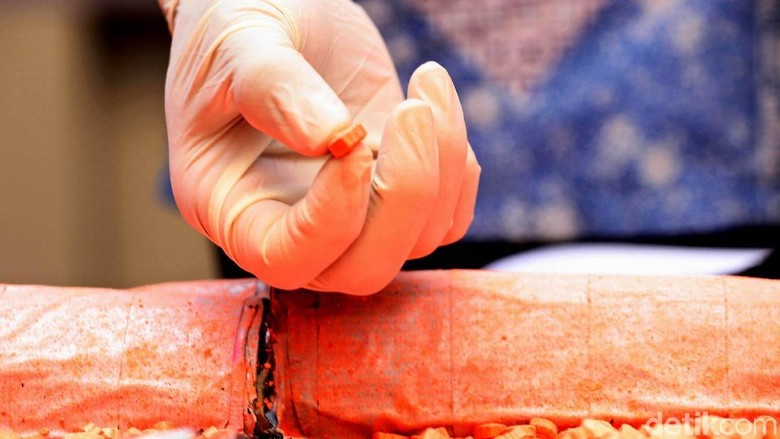 Dari Malaysia, 65 Ribu Butir Pil Ekstasi Diamankan di Serang Dari Malaysia, 65 Ribu Butir Pil Ekstasi Diamankan di Serang