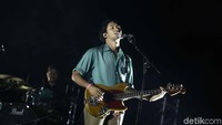 Senandung liriknya begitu menghipnotis muda-mudi di hari pertama WTF 2018. Foto: Pradita Utama