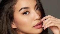 Manohara Odelia Pinot mengaku dipukul, disayat hingga disundut rokok oleh suaminya saat itu, Pangeran Kelantan, Malaysia, Tengku Muhammad Fakhry. Foto: Instagram @manodelia