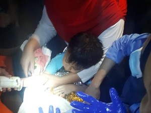 Tangan Terjepit di Saluran Air, Seorang Bocah Dibawa ke RS