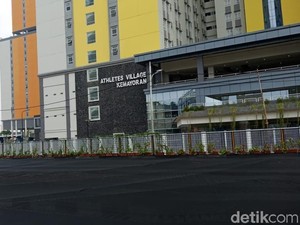 Kata Warga, Kali Item Depan Wisma Atlet Tak Bau Sejak 2 Tahun Lalu