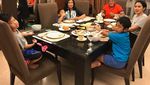 Intip Momen Aburizal Bakrie Tiup Kue Ultah hingga Sarapan Bareng Cucu