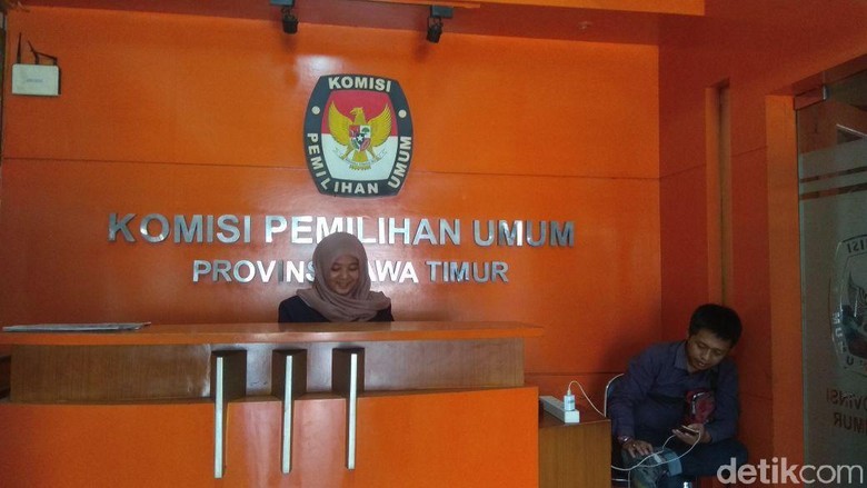 KPU Jatim akan Terima Aduan Masyarakat Jika Ada Bacaleg Bermasalah KPU Jatim akan Terima Aduan Masyarakat Jika Ada Bacaleg Bermasalah