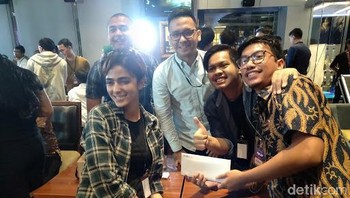 Salah satu kelompok yang berhasil memenangkan voucher belanja. Foto: Lucki Aprilianto/detikcom